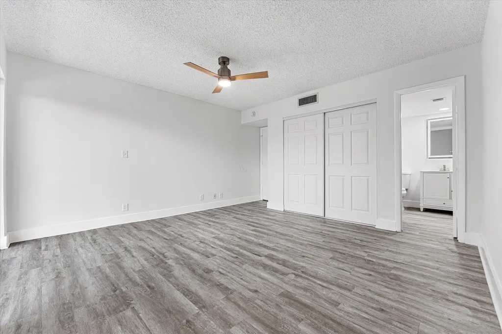 200 W Jacaranda Country Club Drive Plantation FL 33324