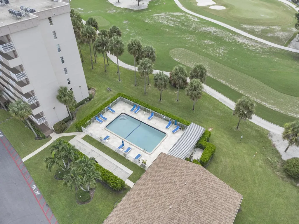 200 W Jacaranda Country Club Drive Plantation FL 33324