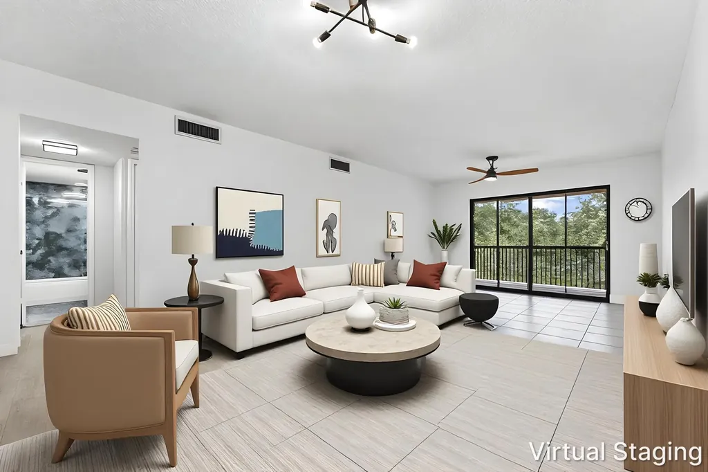 200 W Jacaranda Country Club Drive Plantation FL 33324