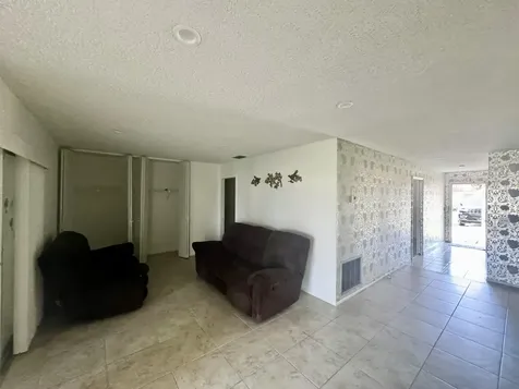 5725 E Fernley Drive Drive E West Palm Beach FL 33415