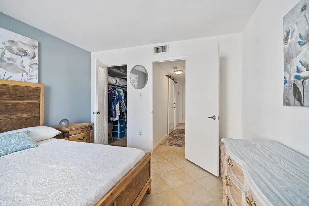 18021 Biscayne Boulevard Aventura FL 33160