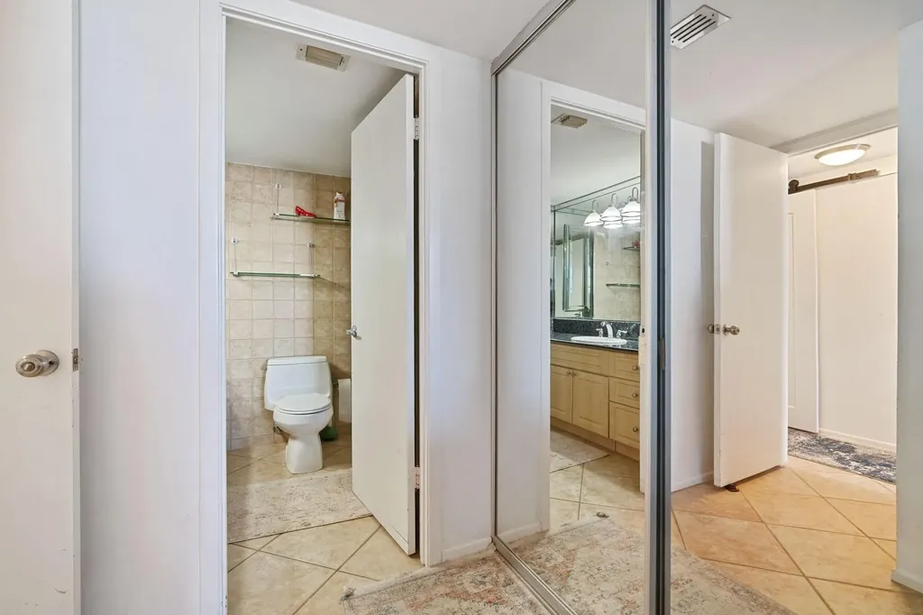 18021 Biscayne Boulevard Aventura FL 33160