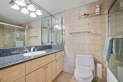 18021 Biscayne Boulevard Aventura FL 33160