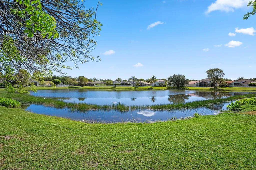 4138 Bluff Harbor Way Wellington FL 33449
