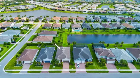 599 SE Villandry Way Port St Lucie FL 34984