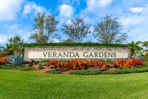 599 SE Villandry Way Port St Lucie FL 34984