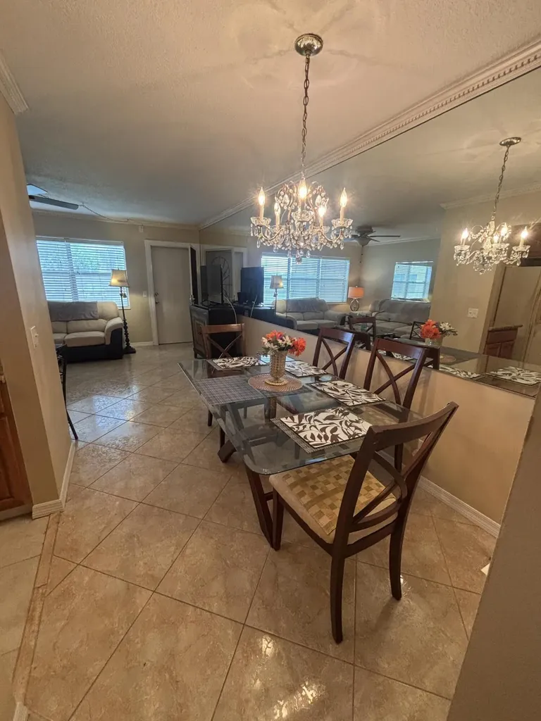 170 Horizons E Boynton Beach FL 33435