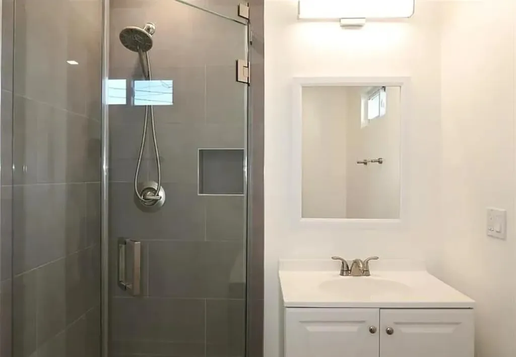 436 Fontana Drive Palm Springs FL 33461