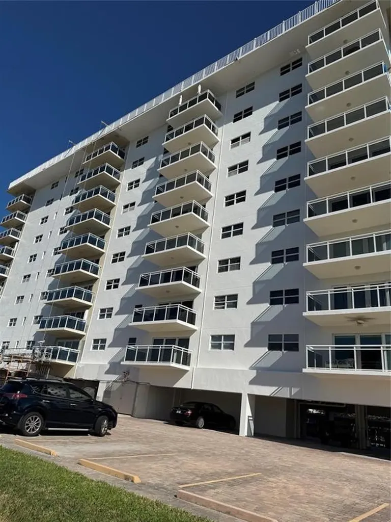 1160 Hillsboro Mile Hillsboro Beach FL 33062