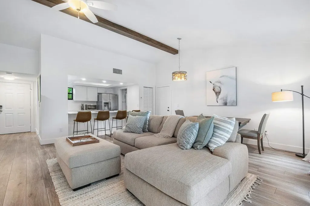 11863 Wimbledon Circle Wellington FL 33414