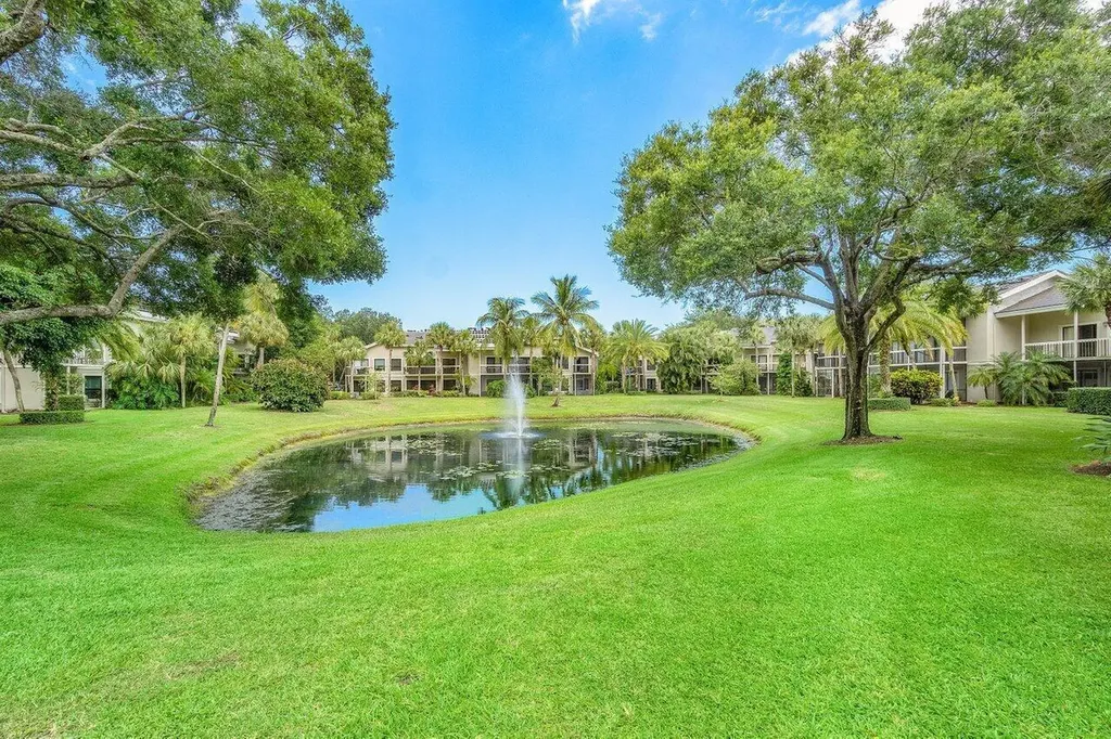 11863 Wimbledon Circle Wellington FL 33414