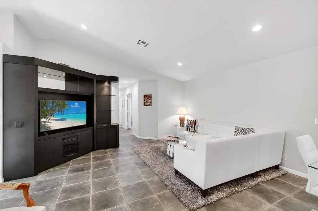 7169 Foxworth Court Boynton Beach FL 33437