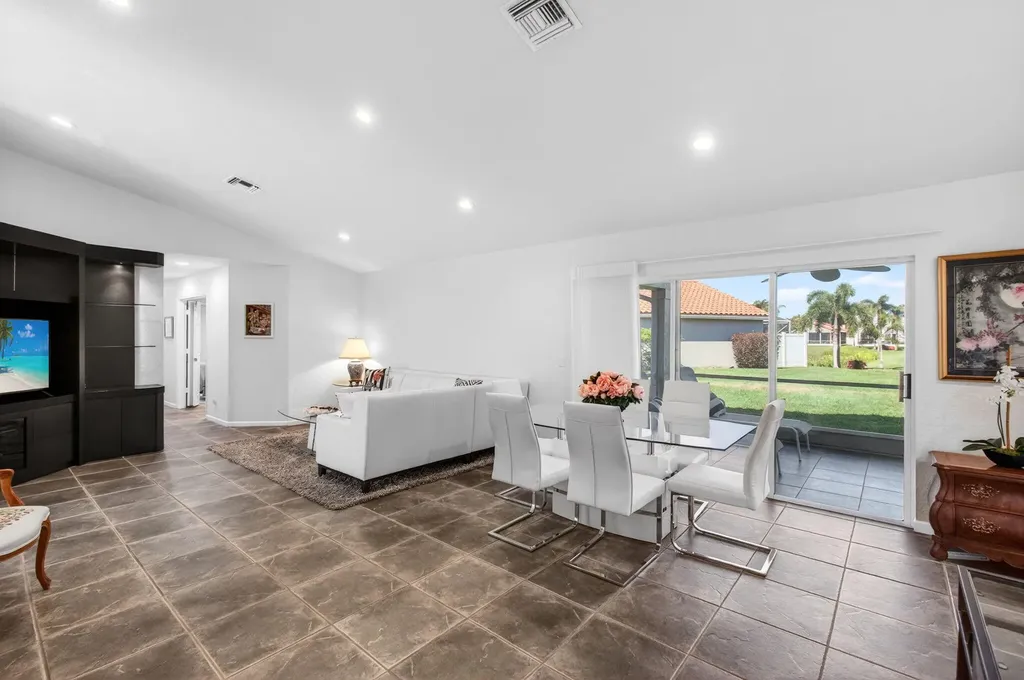 7169 Foxworth Court Boynton Beach FL 33437