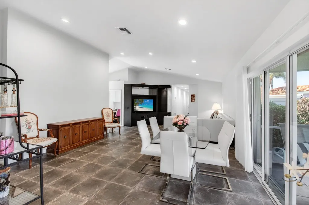 7169 Foxworth Court Boynton Beach FL 33437
