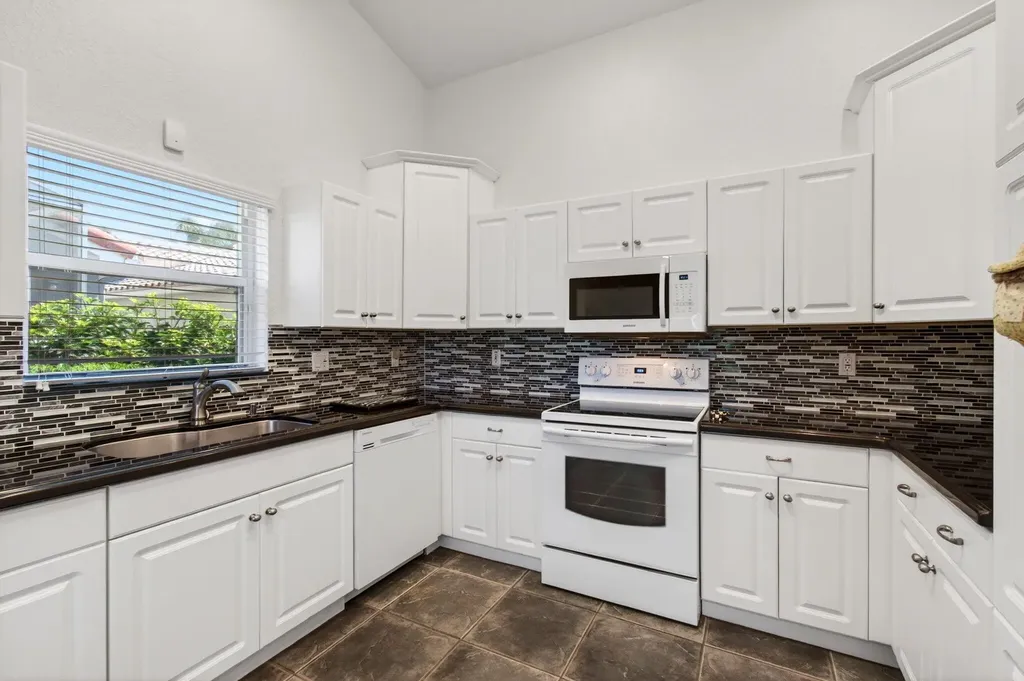 7169 Foxworth Court Boynton Beach FL 33437