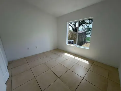3842 SW 48th Avenue Hollywood FL 33023