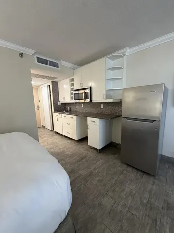 19201 Collins Avenue Sunny Isles Beach FL 33160