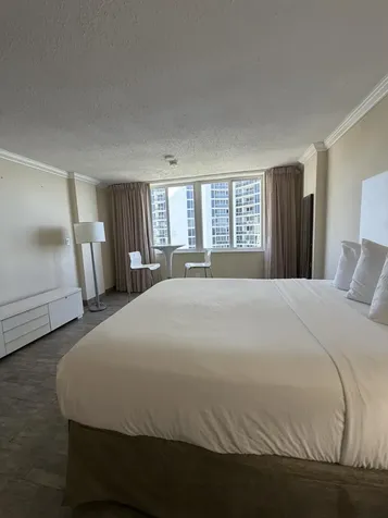 19201 Collins Avenue Sunny Isles Beach FL 33160