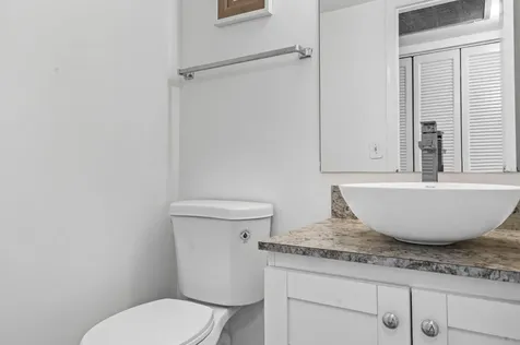 1038 Cambridge Deerfield Beach FL 33442