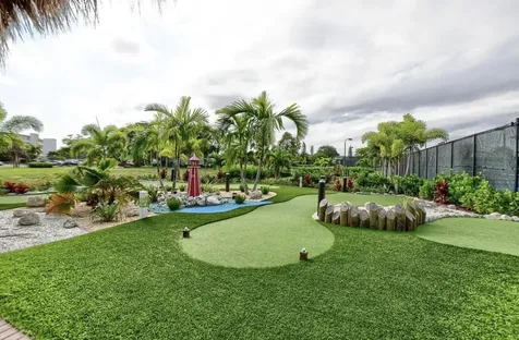 1038 Cambridge Deerfield Beach FL 33442