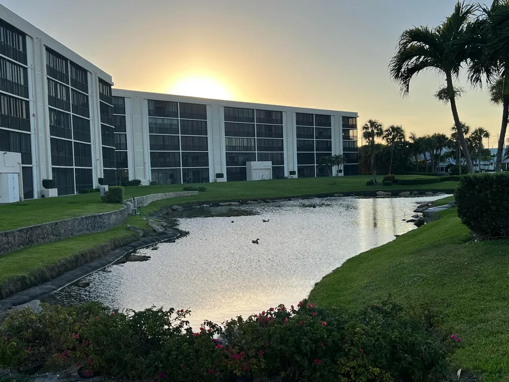 100 Intracoastal Place Jupiter FL 33469