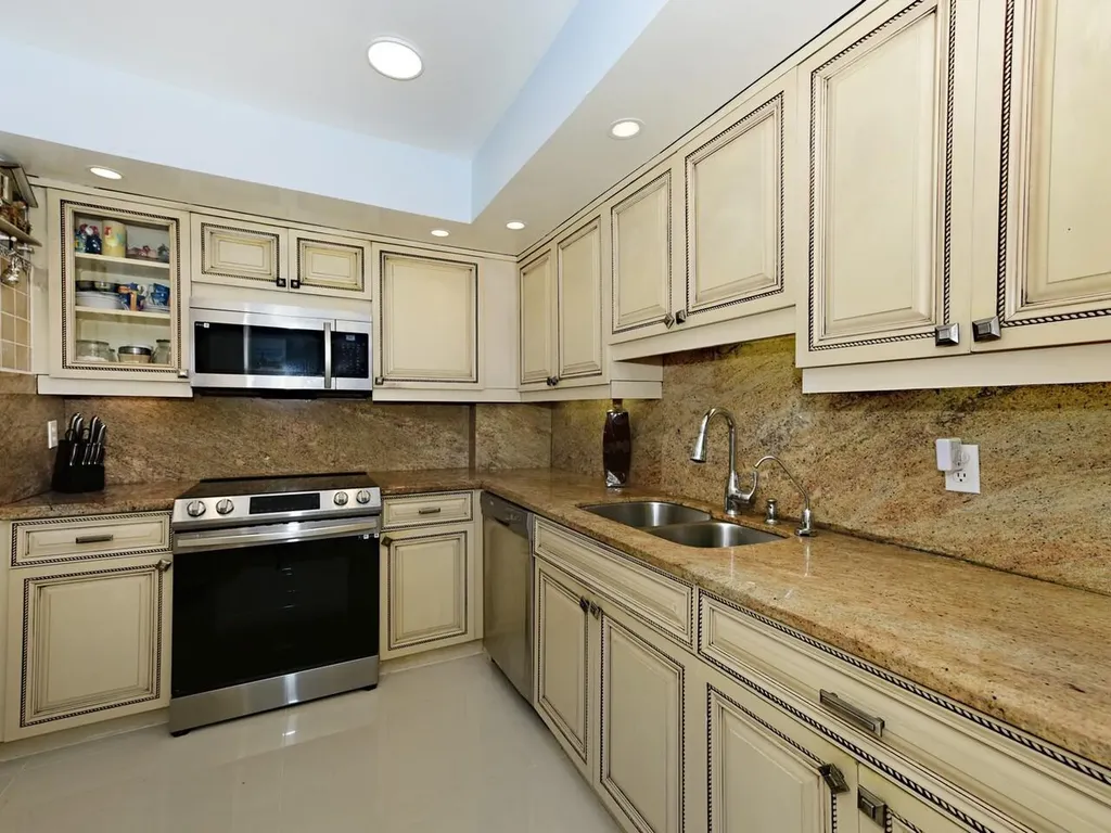 3450 S Ocean Boulevard Palm Beach FL 33480