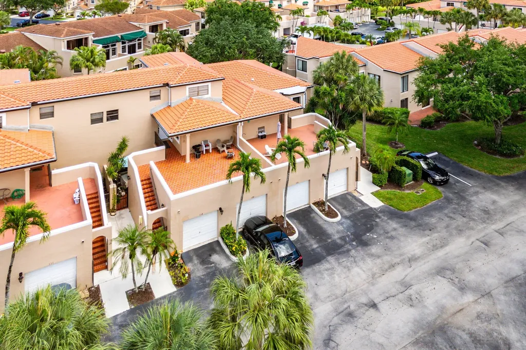 6614 Villa Sonrisa Drive Boca Raton FL 33433