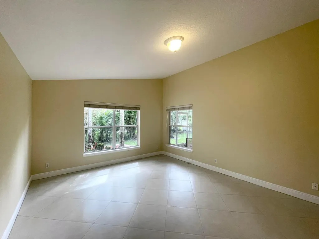 2425 Pigeon Cay West Palm Beach FL 33411
