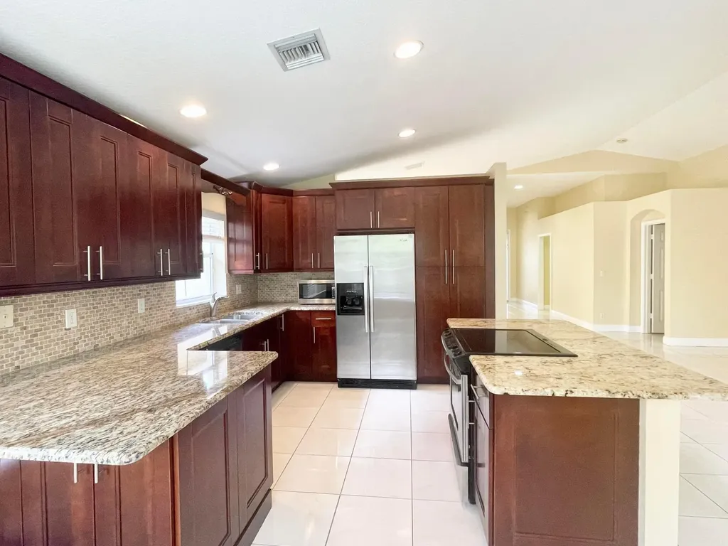 2425 Pigeon Cay West Palm Beach FL 33411