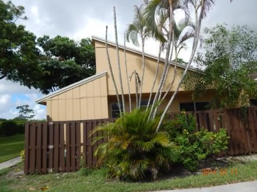 11750 Timbers Way Boca Raton FL 33428