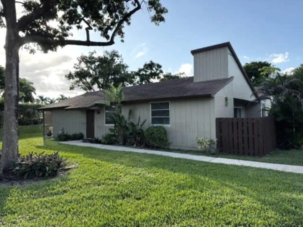 11750 Timbers Way Boca Raton FL 33428