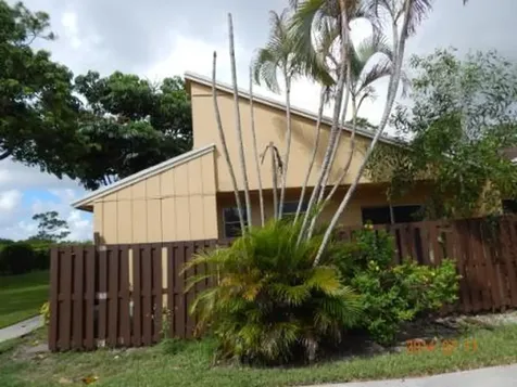 11750 Timbers Way Boca Raton FL 33428