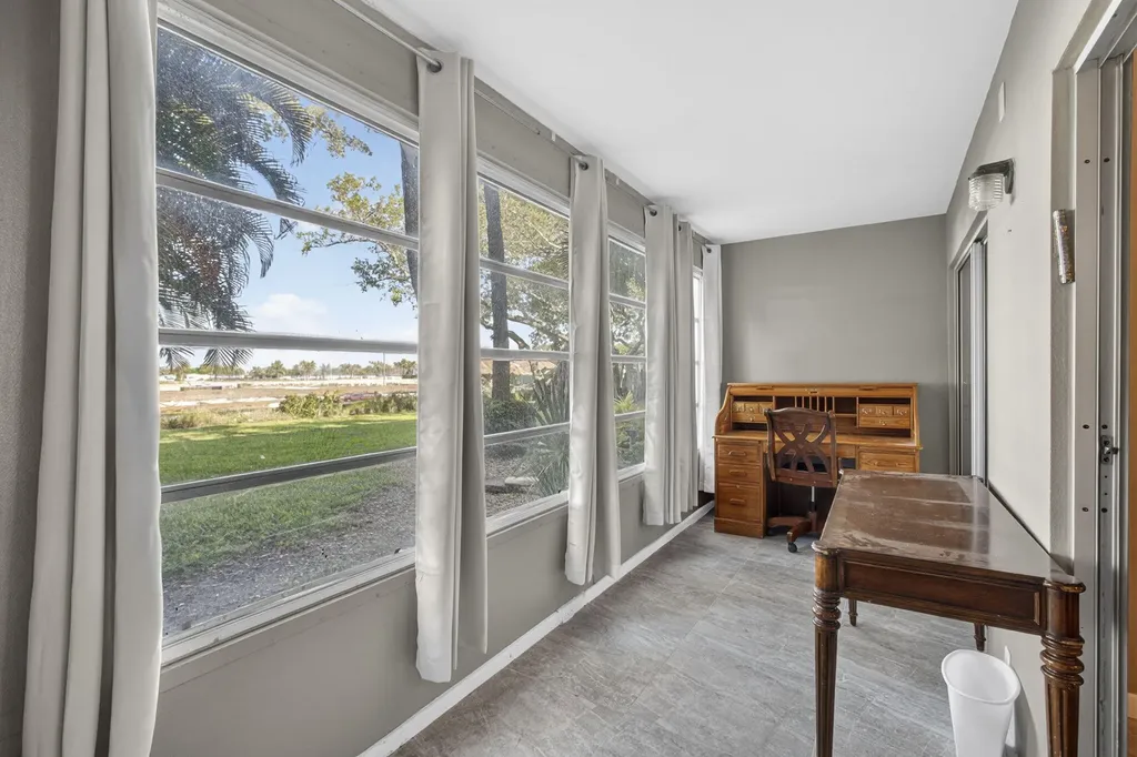 105 Greenbrier C West Palm Beach FL 33417