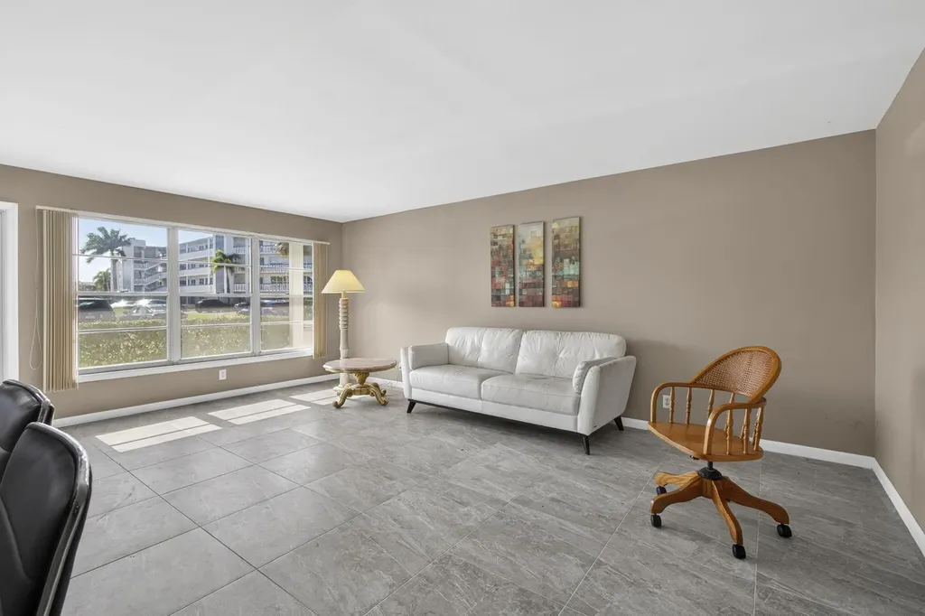 105 Greenbrier C West Palm Beach FL 33417