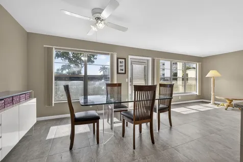 105 Greenbrier C West Palm Beach FL 33417