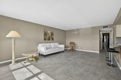 105 Greenbrier C West Palm Beach FL 33417