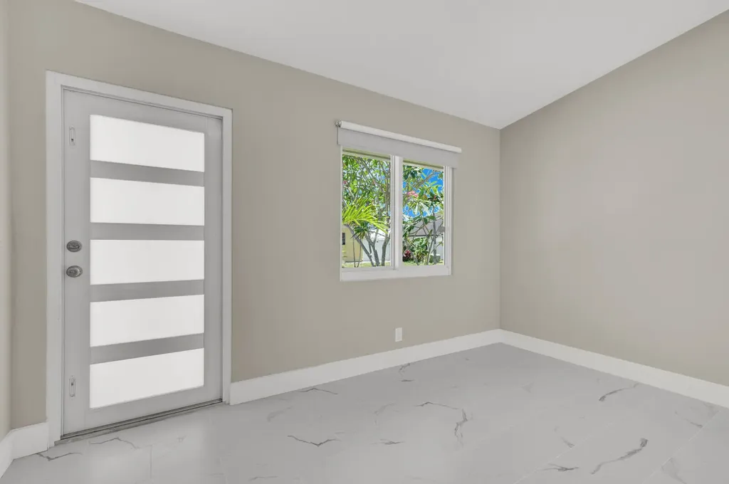 23392 E Country Club Drive Drive E Boca Raton FL 33428
