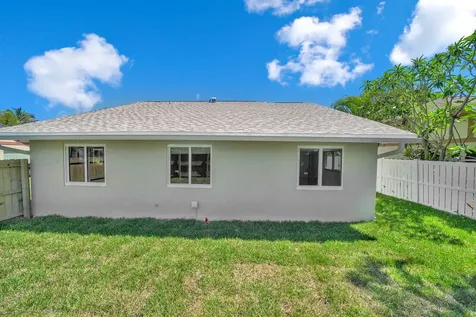 23392 E Country Club Drive Drive E Boca Raton FL 33428