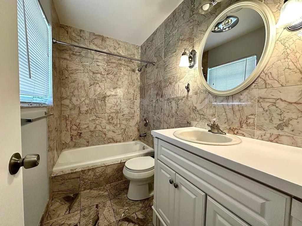 1261 SE 4th Street Deerfield Beach FL 33441