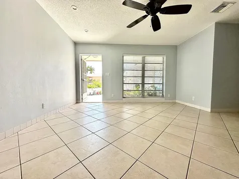 1261 SE 4th Street Deerfield Beach FL 33441