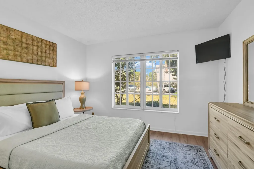 770 E Camino Boca Raton FL 33432