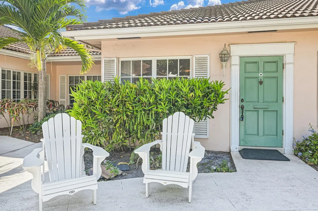 770 E Camino Boca Raton FL 33432