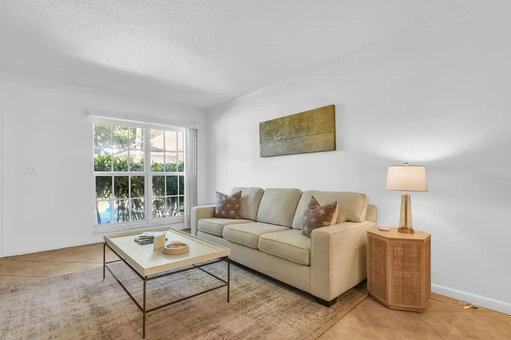770 E Camino Boca Raton FL 33432