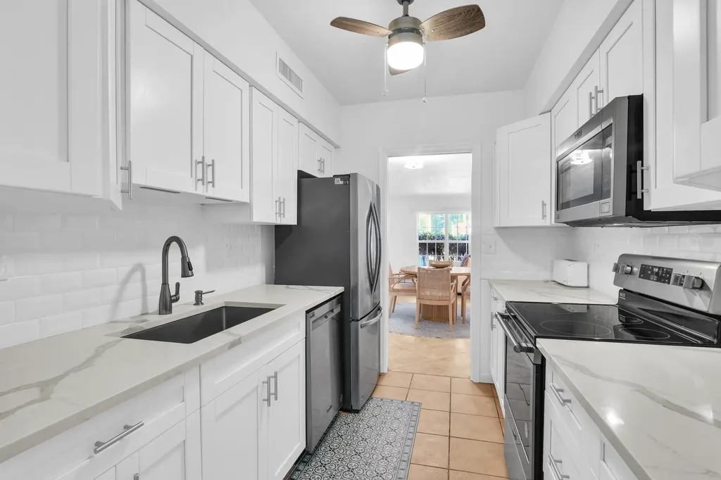 770 E Camino Boca Raton FL 33432
