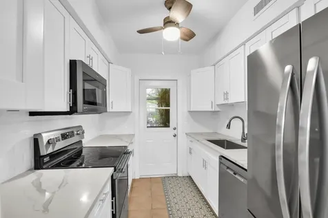 770 E Camino Boca Raton FL 33432
