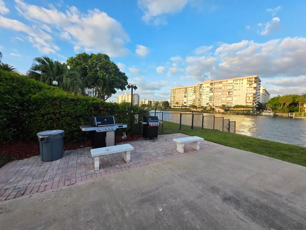 3100 NE 48th Court Lighthouse Point FL 33064