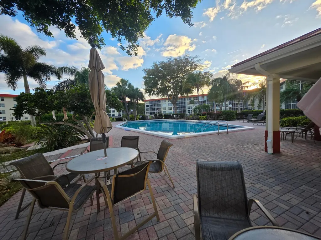 3100 NE 48th Court Lighthouse Point FL 33064