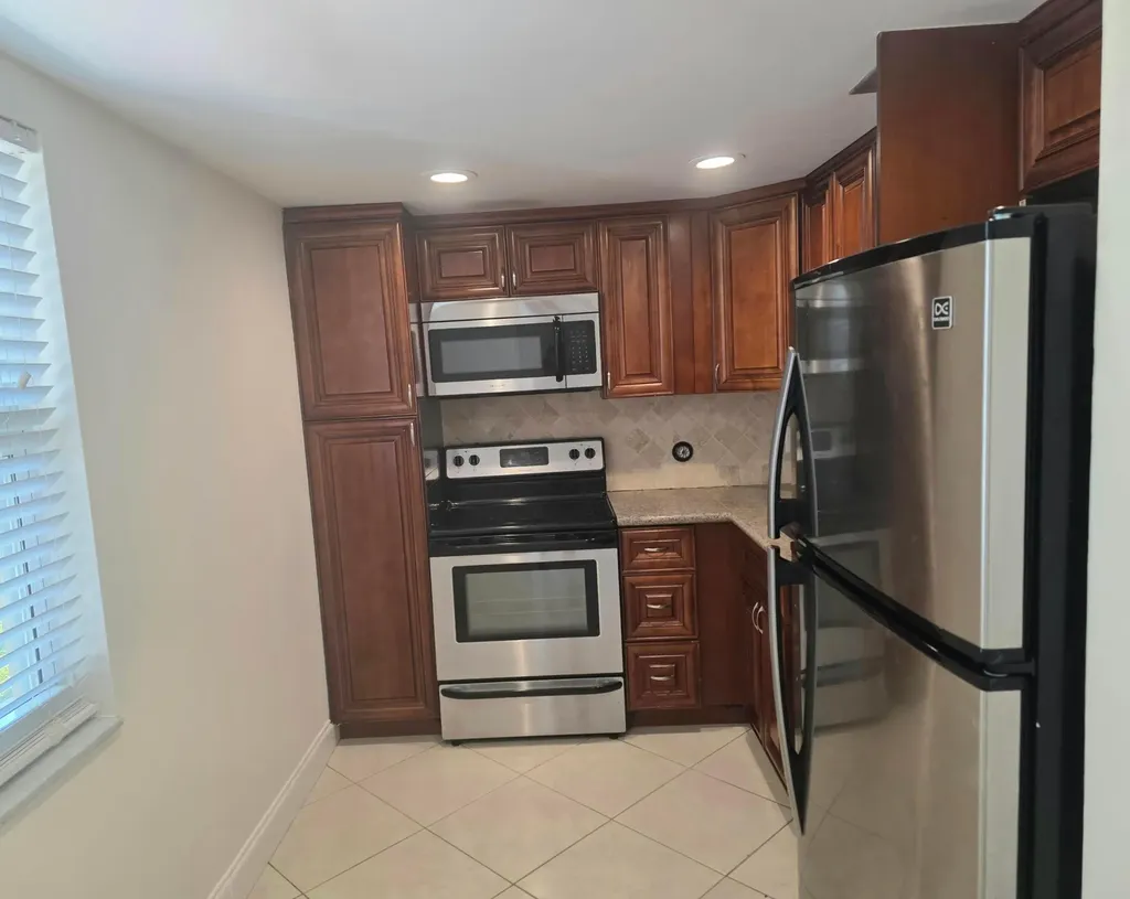 3100 NE 48th Court Lighthouse Point FL 33064