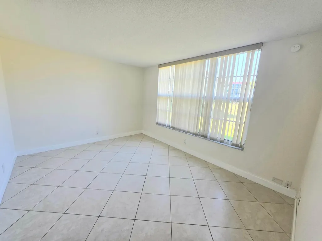 3100 NE 48th Court Lighthouse Point FL 33064