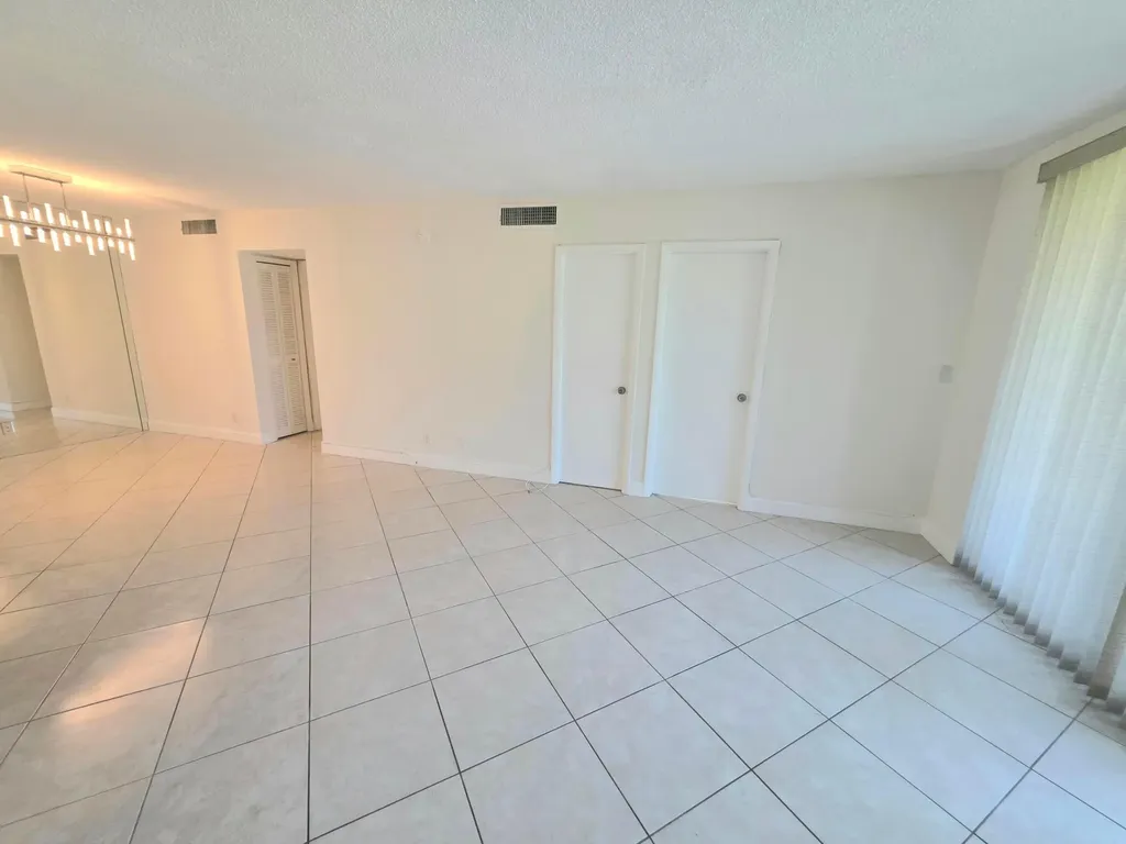 3100 NE 48th Court Lighthouse Point FL 33064